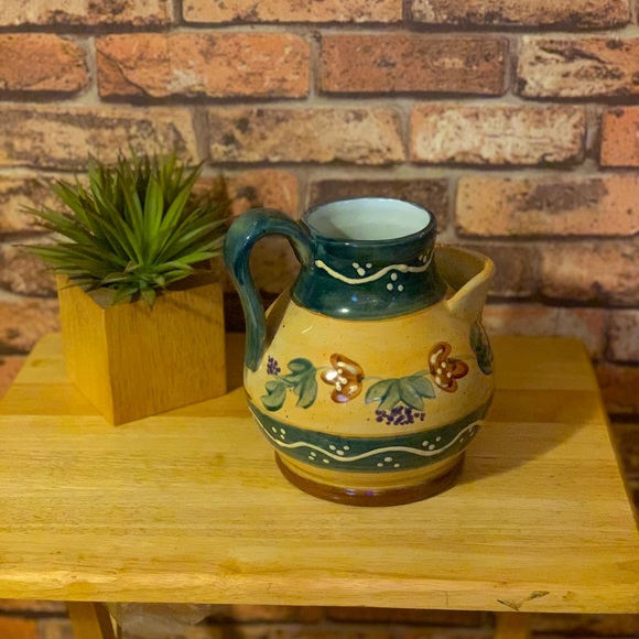 Beautiful glazed water jug/ pitcher hand painted in Provençal tones - Picture 2 of 4